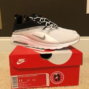 NIB Nike Air Max Motion Racer 2 Mens